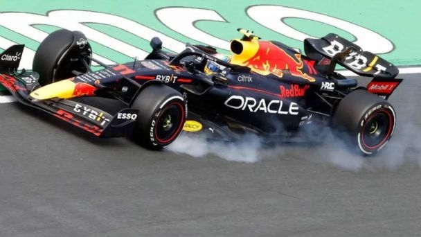 Checo Pérez termina doceavo en la segunda práctica para el GP de Países Bajos