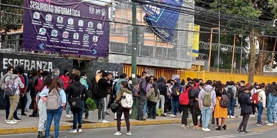 La UNAM hizo un llamado a estudiantes y al cuerpo académico a "evitar la violencia, a no caer en provocaciones