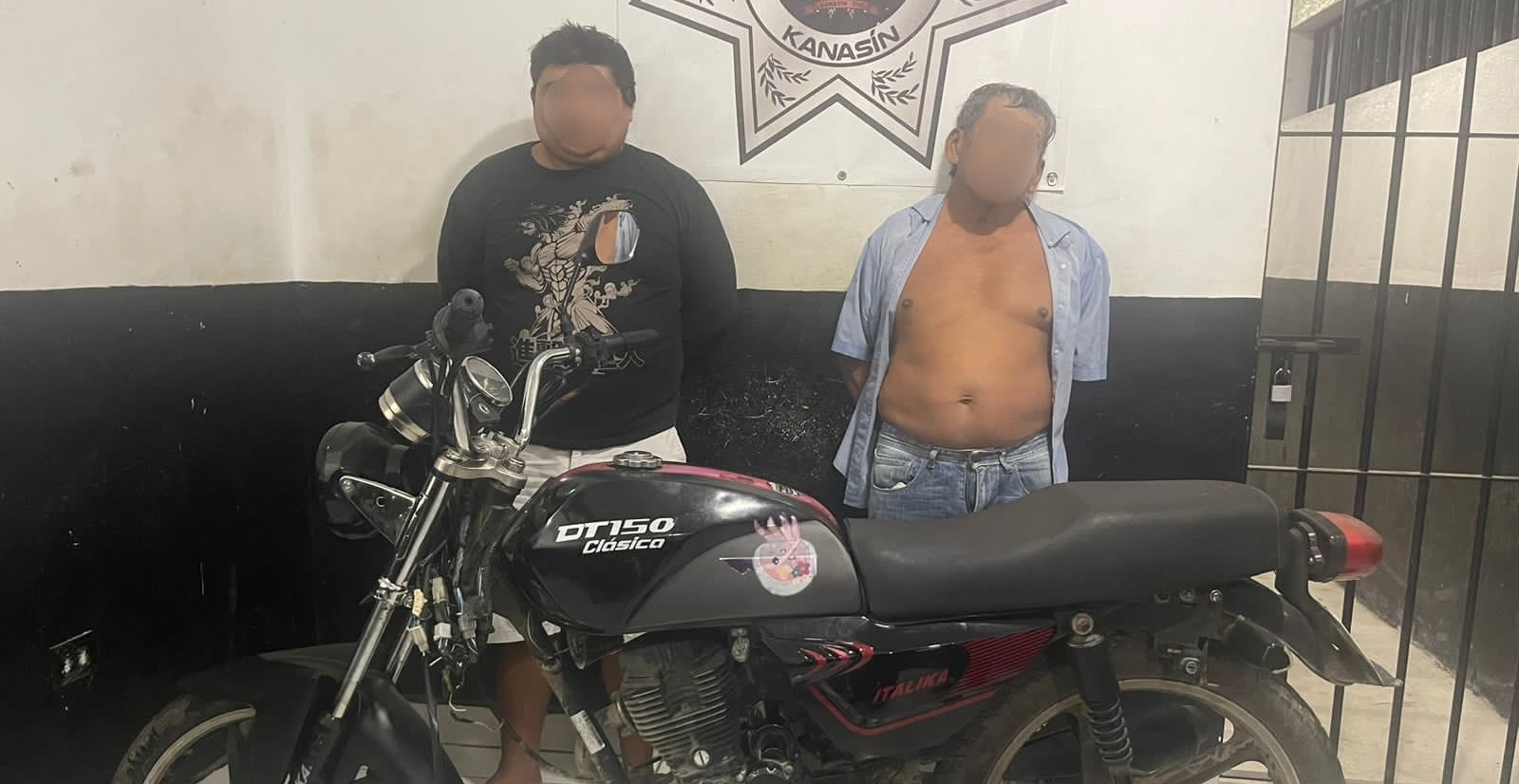 Recuperan motocicleta reportada como robada y detienen a los responsables en Kanasín