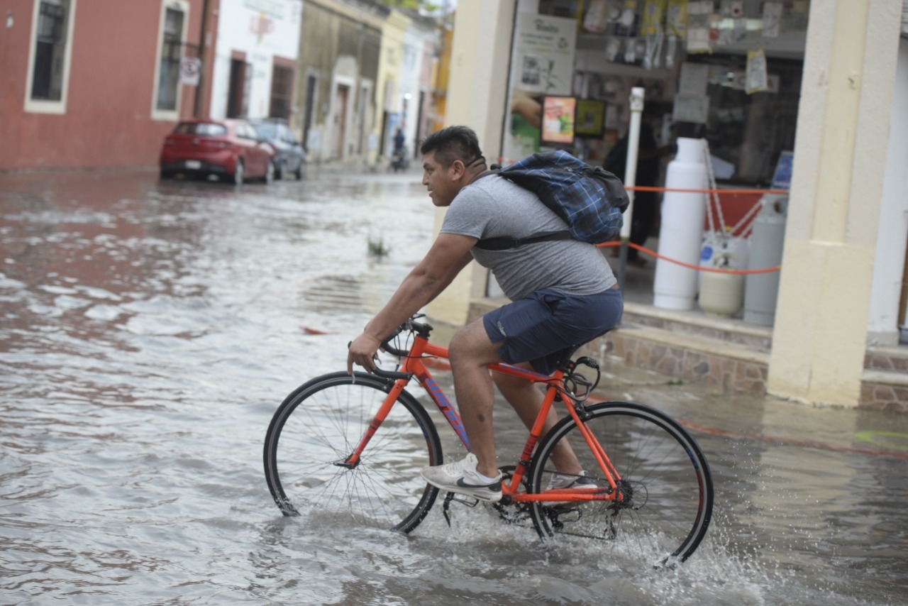 Clima en Mérida 3 de noviembre: Huracán Lisa mantendrá fuertes lluvias este jueves