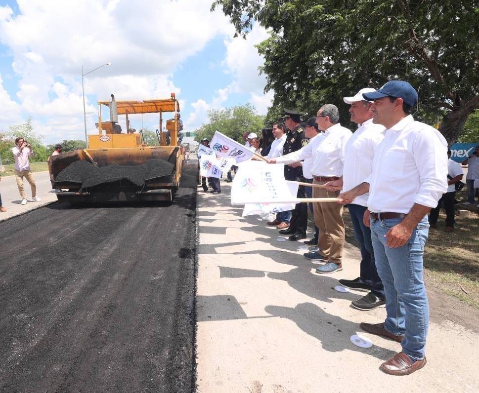 Mauricio Vila Dosal puso en marcha los trabajos de repavimentación de 4.7 kilómetros del Periférico de Mérida
