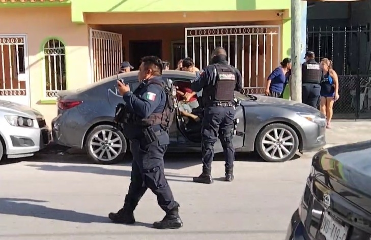 Ejecutan a un hombre en la puerta de su casa en la Región 236 en Cancún