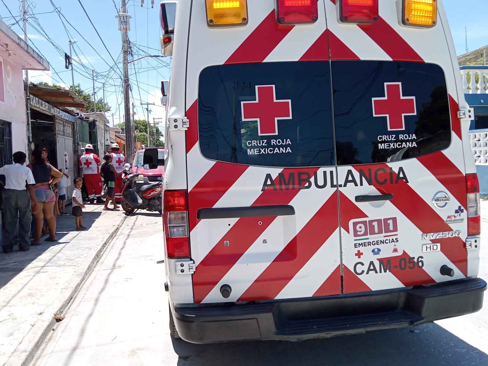 Ebrio termina herido tras golpearse contra el suelo en Ciudad del Carmen