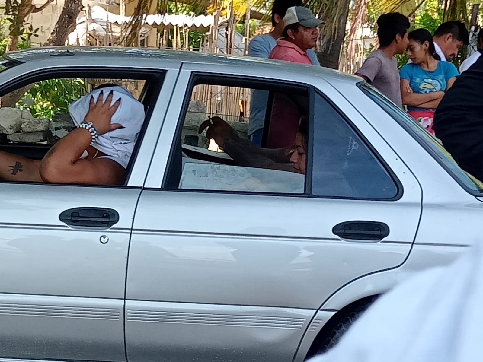 Vecinos acusan a cubanos de realizar brujería con animales y son detenidos en Progreso