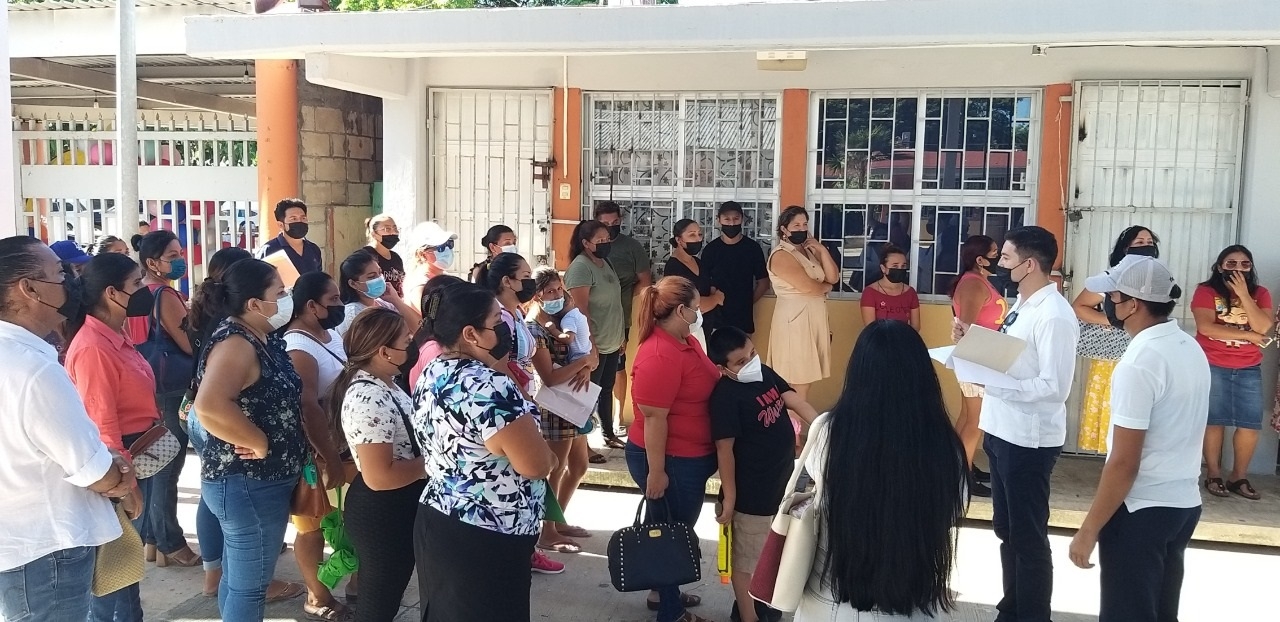 Escuelas públicas de Ciudad del Carmen, ¡saturadas!; matrícula aumentó más del 100%