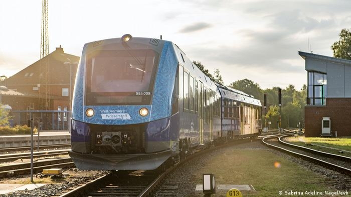 Dos trenes chocan en Croacia dejando al menos tres muertos y once heridos