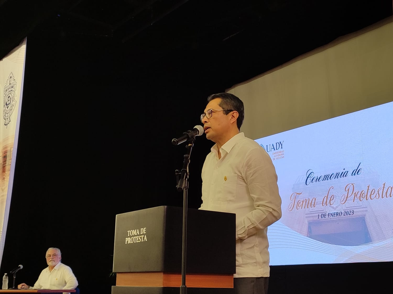 Carlos Estrada Pinto toma protesta como nuevo Rector de la UADY: VIDEO