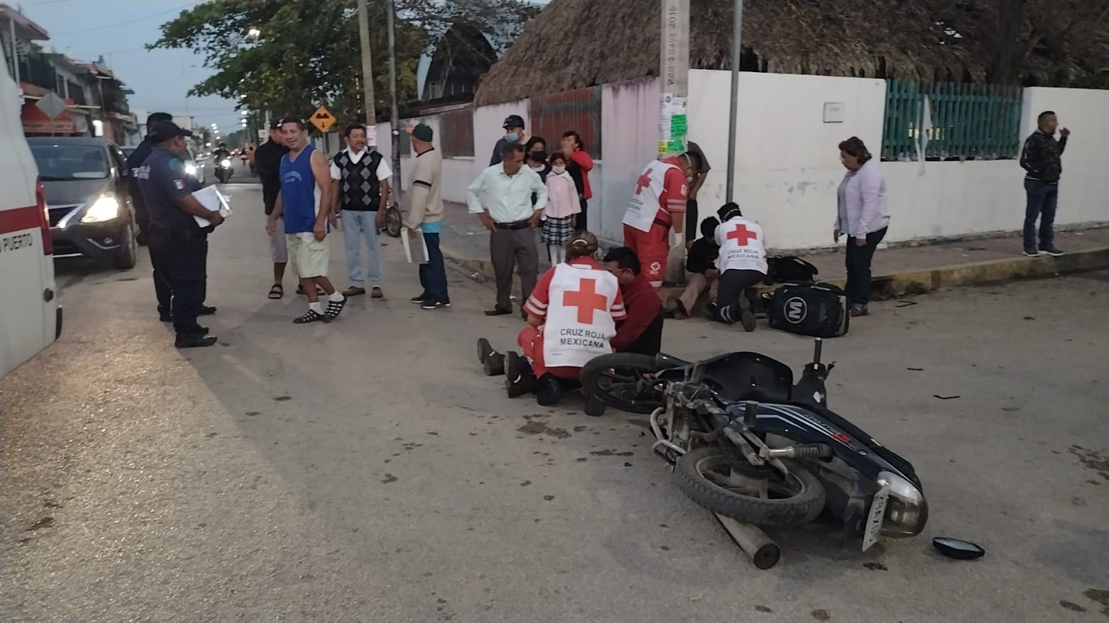 Choque deja a dos personas con lesiones severas en Felipe Carrillo Puerto