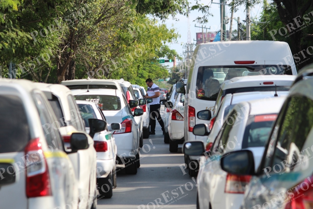 Taxistas de Quintana Roo se manifestarán este miércoles en todo el estado contra Uber