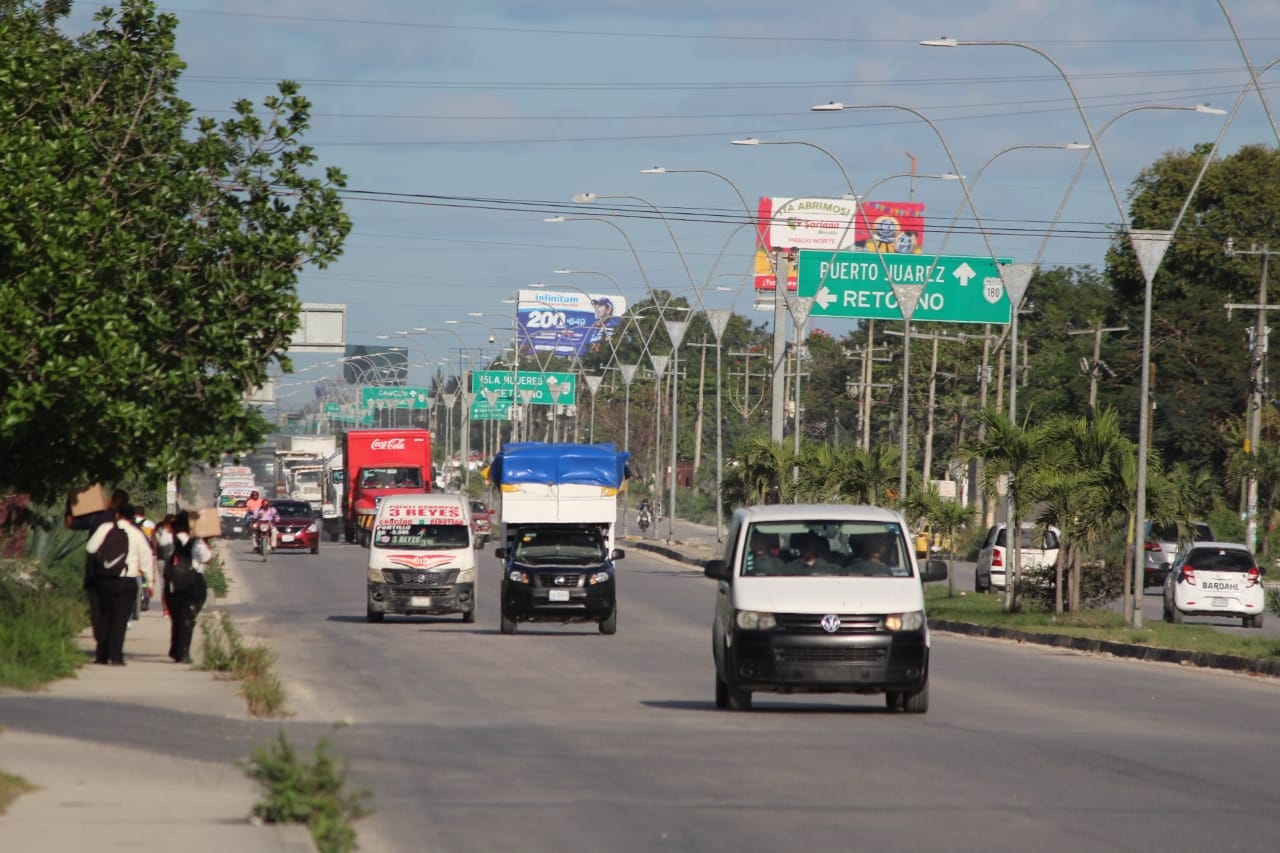 Taxistas de Quintana Roo desisten de bloqueos; Uber gana: EN VIVO