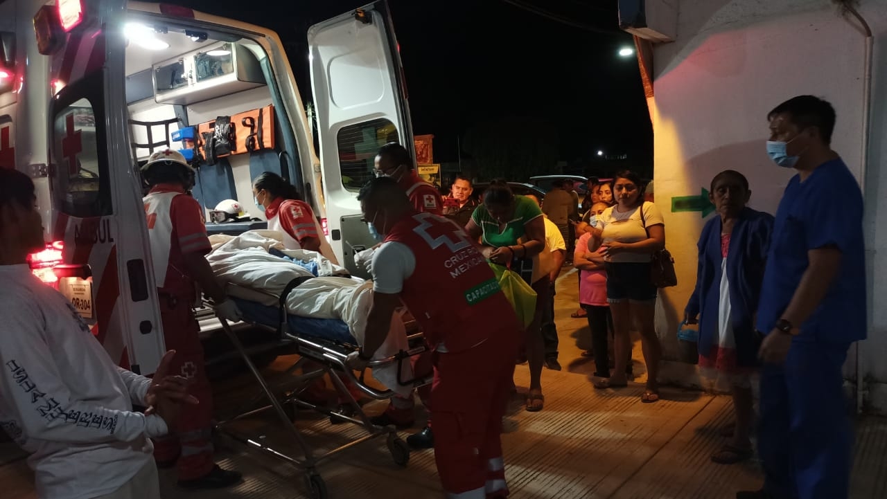 Tres muertos y cinco heridos deja accidente en la carretera Kantunilkín-Chiquilá