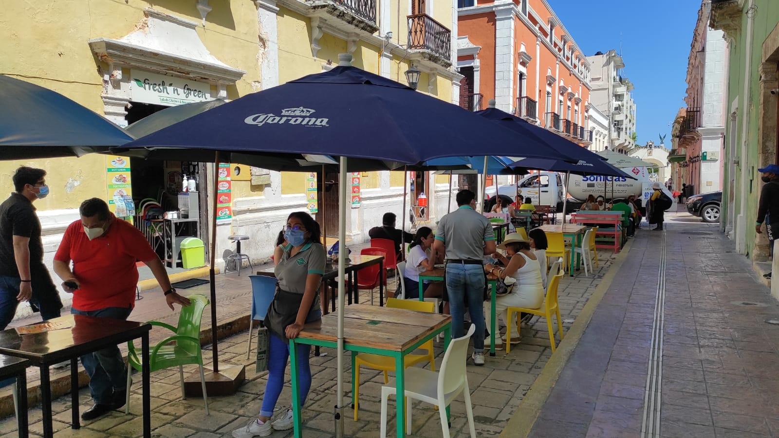 Ayuntamiento de Campeche niega incremento de impuestos a restauranteros