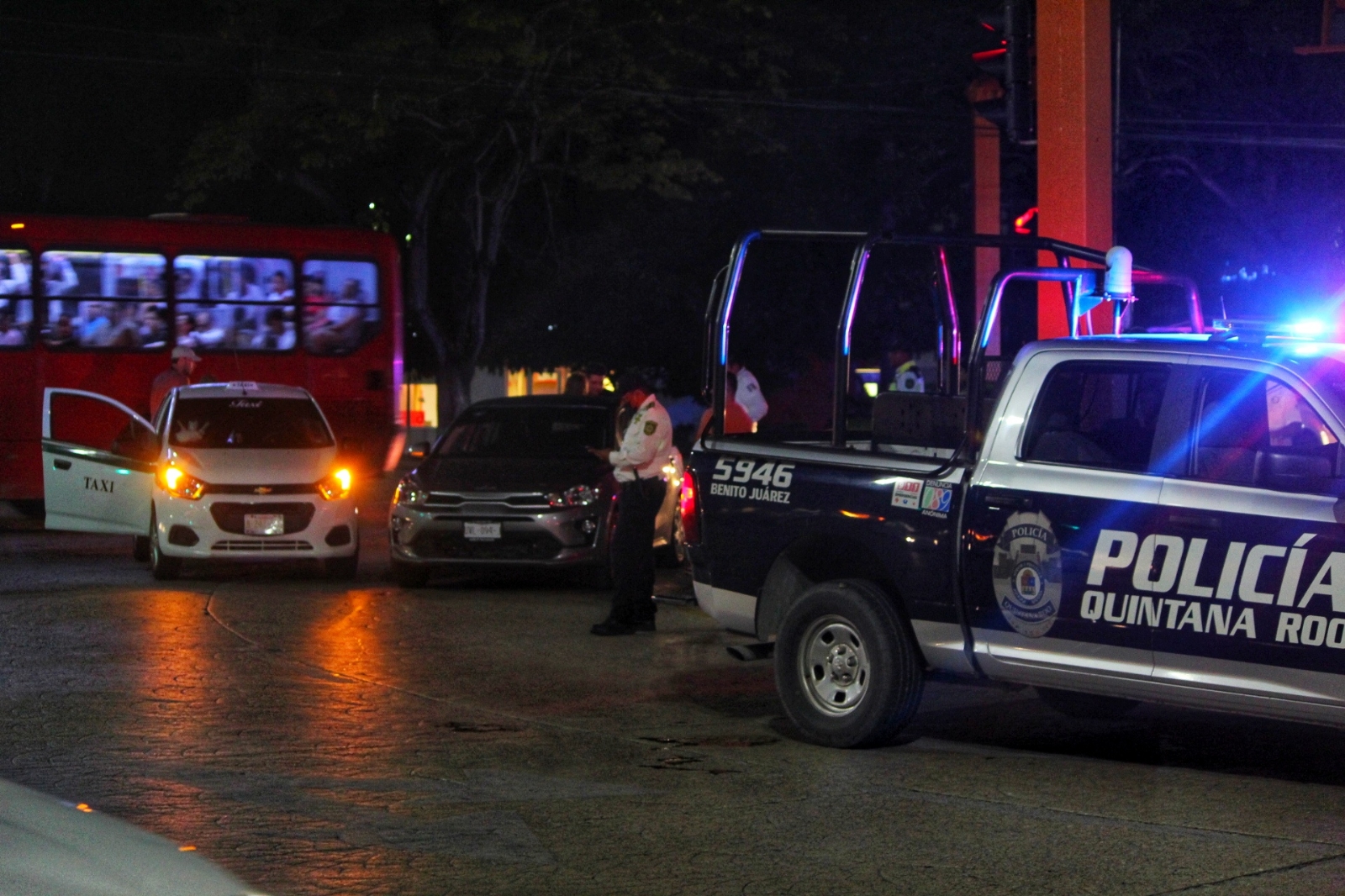 Uber en Quintana Roo: Operadores exigen a Imoveqroo frenar los ataques de los taxistas