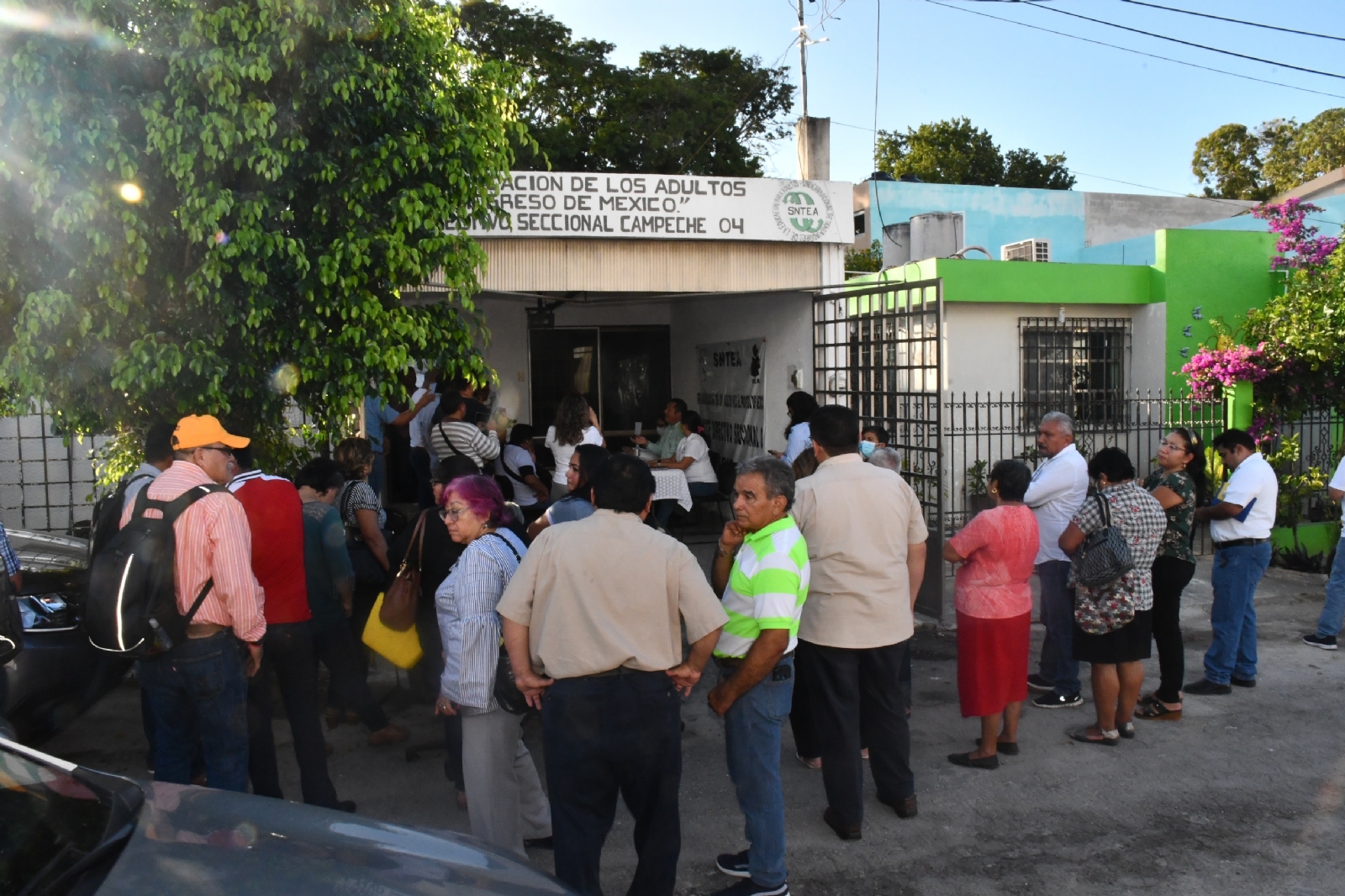 Sindicalizados del IEEA Campeche piden la destitución del Director por amenazas y denigración