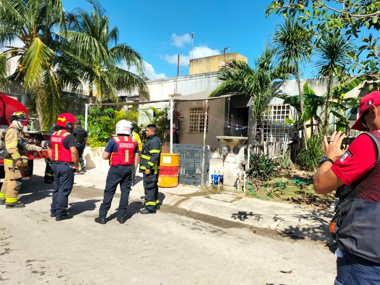 Cortocircuito provoca conato de incendio en un fraccionamiento de Playa del Carmen