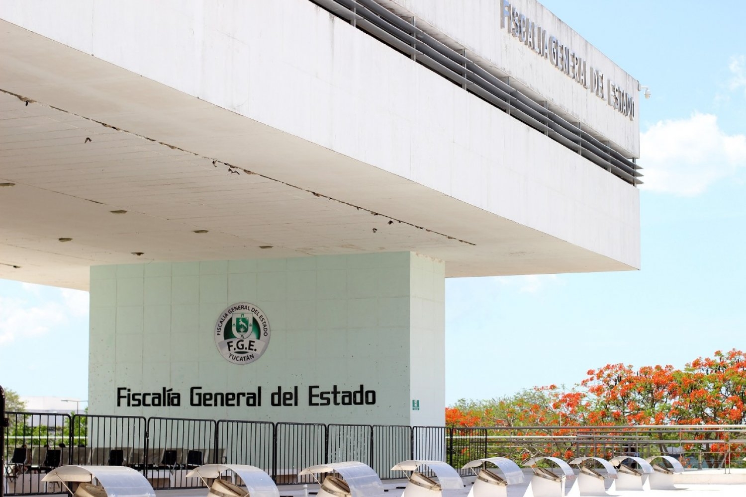 FGE Yucatán investiga a hombre por robo y corrupción de menores en Mérida