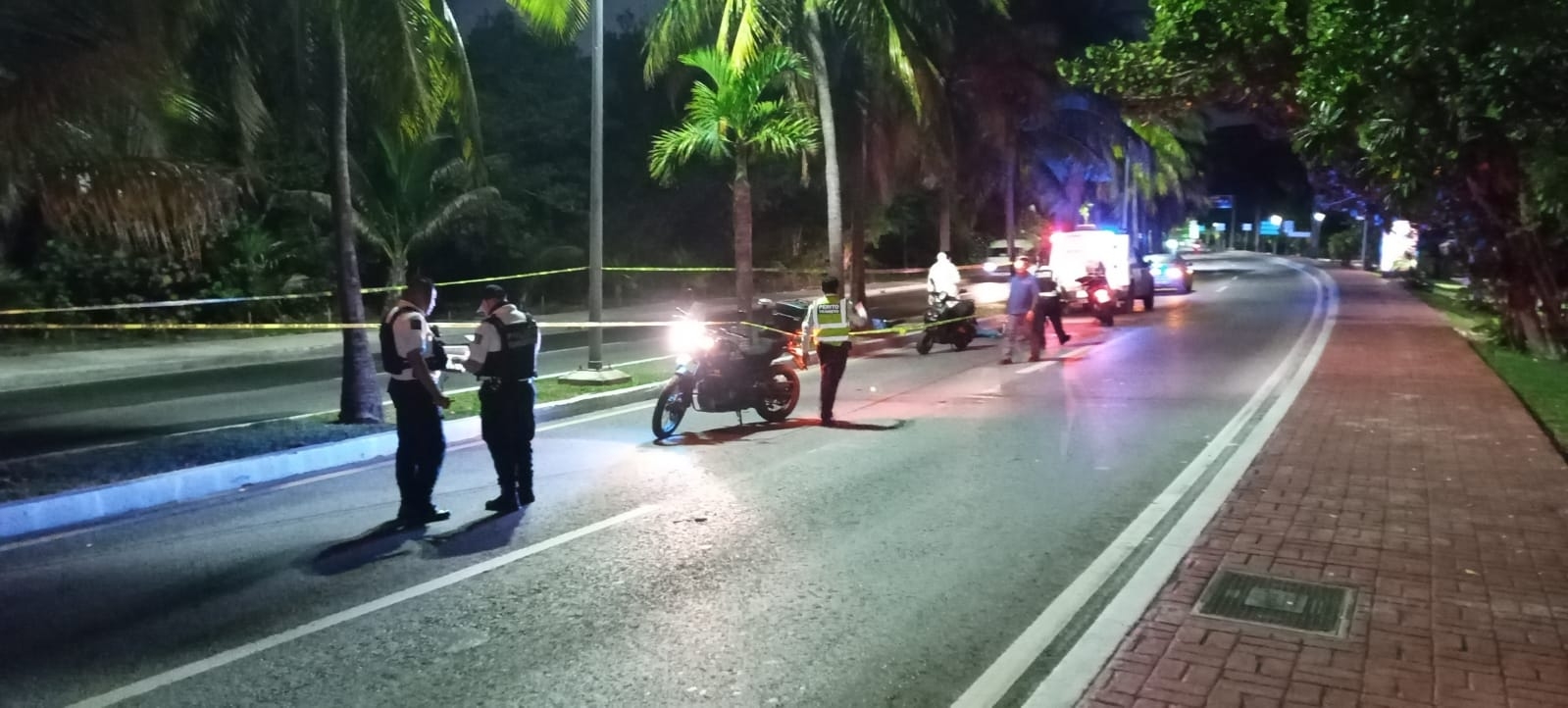 Muere motociclista tras derrapar en la Zona Hotelera de Cancún