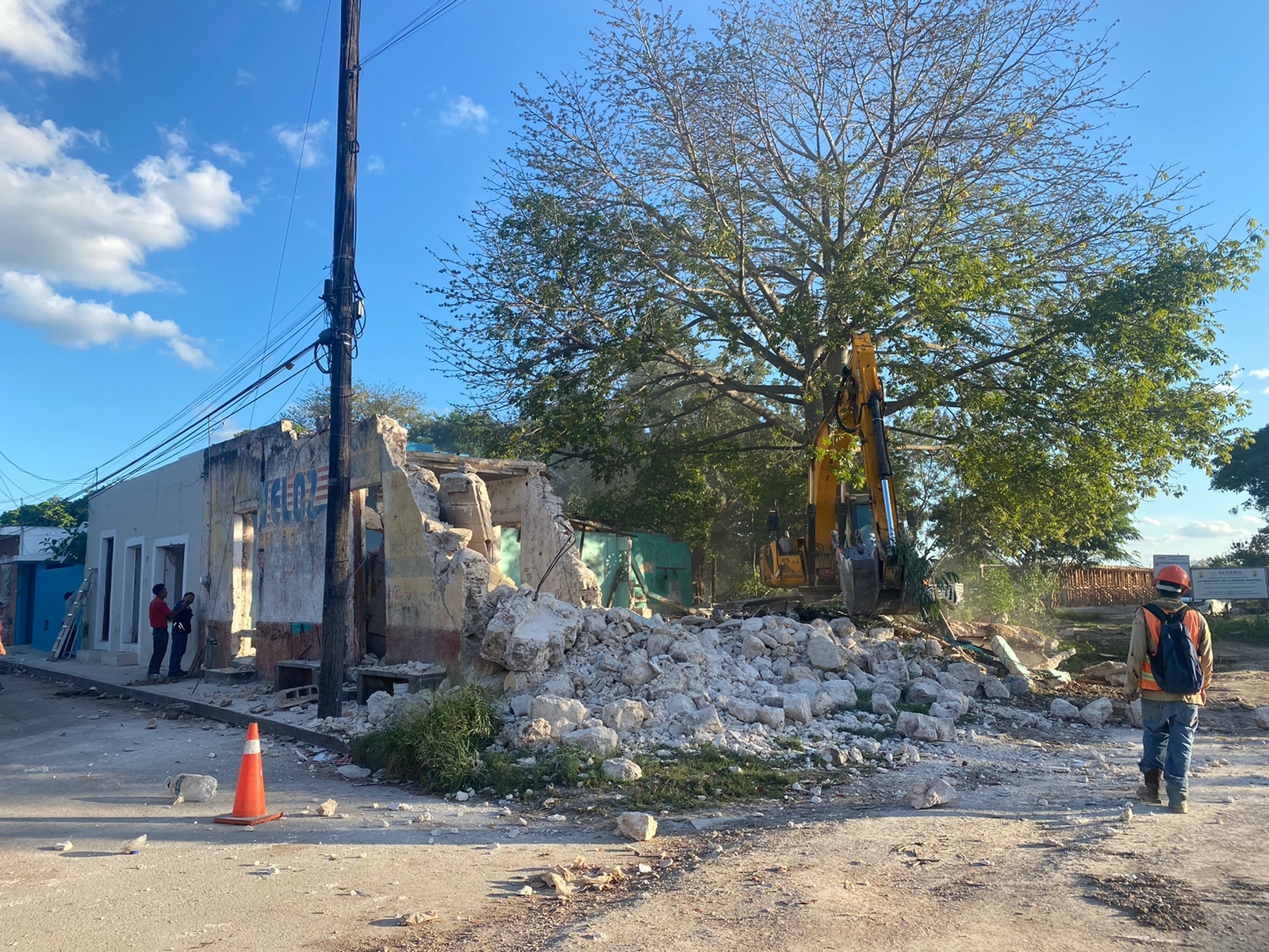 Inicia la demolición de casas de La Plancha en Mérida: EN VIVO
