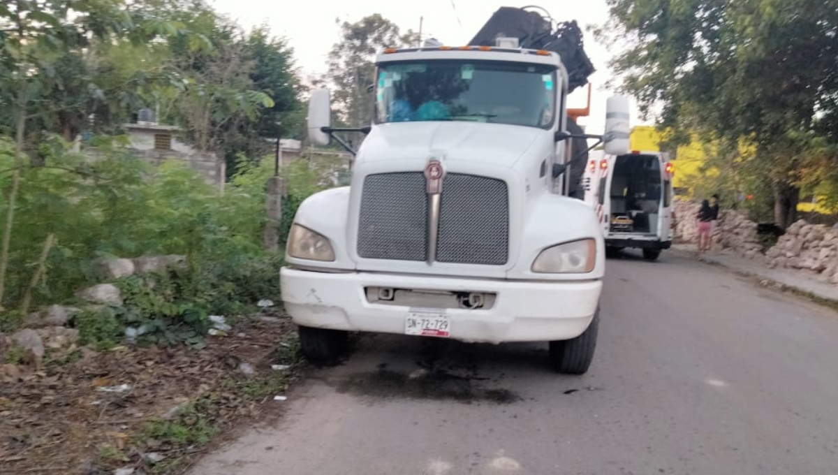 Camión de CYEPSA choca contra un automóvil en Tizimín: FOTO