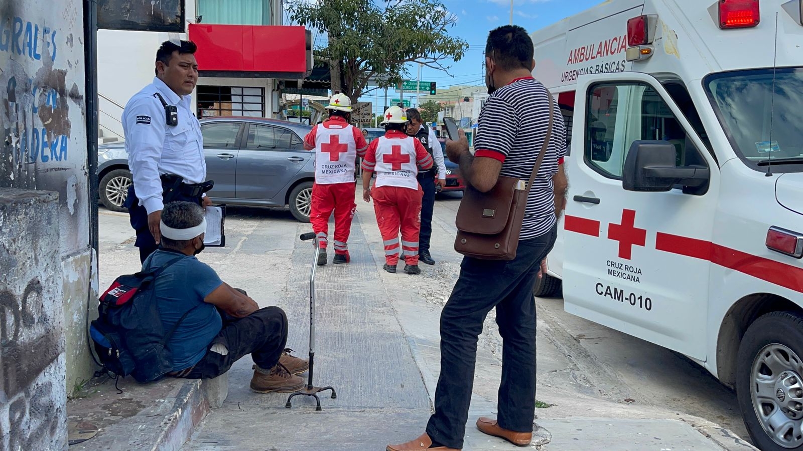 Hombre se desmaya por inhalar thinner en Campeche