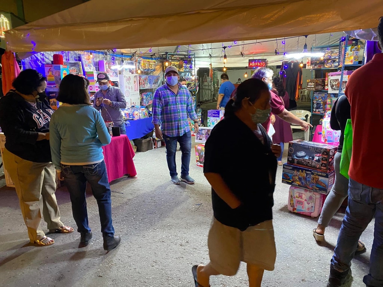 Paseo de Reyes en Campeche llega a la Unidad Habitacional “Fidel Velázquez”