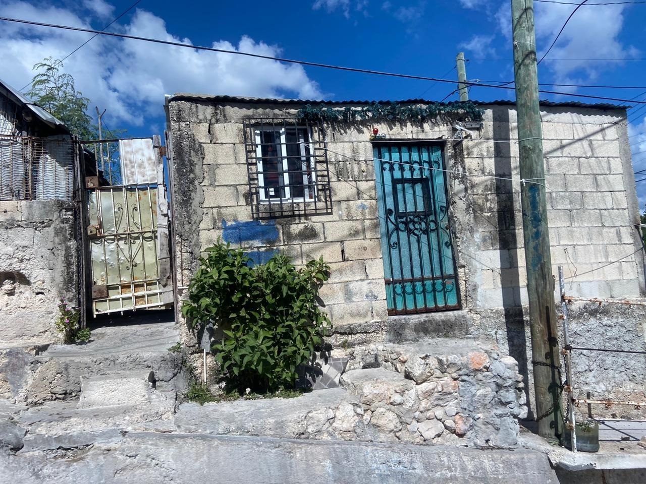 Vecinos de Campeche denuncian acoso de 'Los Chintos'; policías evitan su detención, aseguran