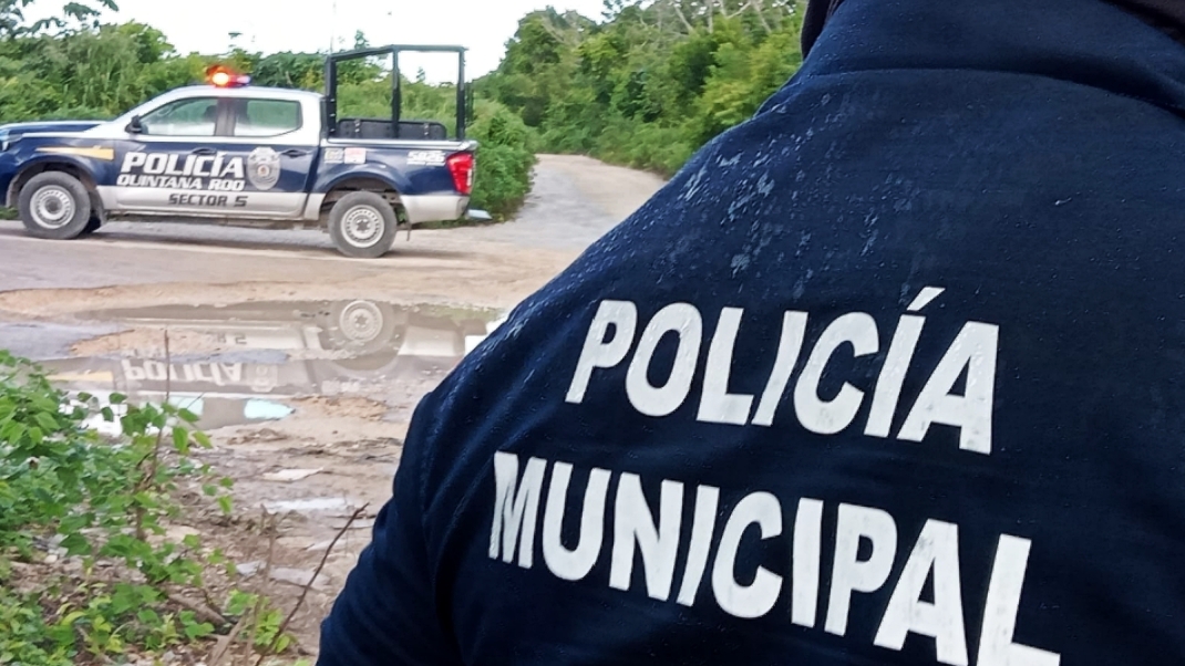 Hallan dos cuerpos con signos de violencia cerca de la autopista Cancún-Mérida
