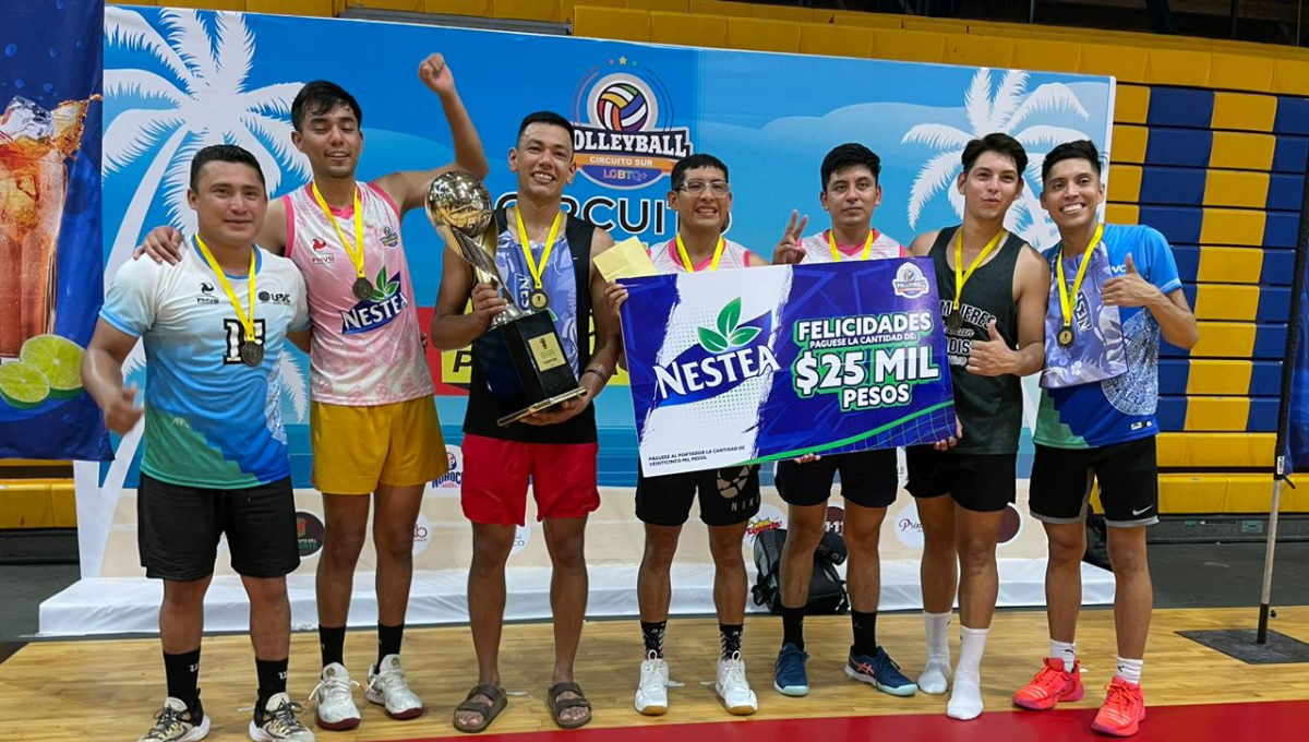 Mexas de Quintana Roo se coronan en el Primer Circuito Nacional LGTBQ+ de Voleibol