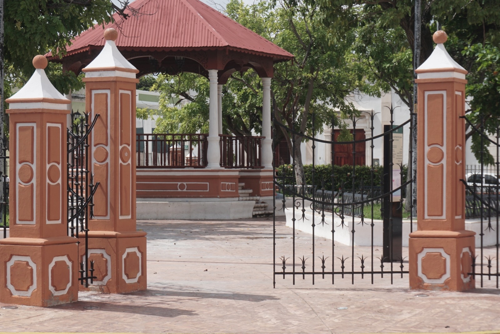 Vandalizan parques y campos deportivos de Campeche; FGE, sin rastro de los responsables