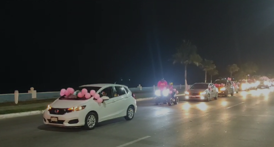 En Campeche, realizan caravana de concientización sobre el cáncer de mama: VIDEO