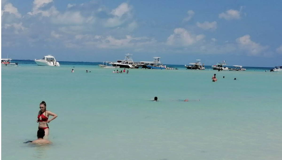 Frente Frío en Isla Mujeres Impide salida de embarcaciones de pesca y turismo