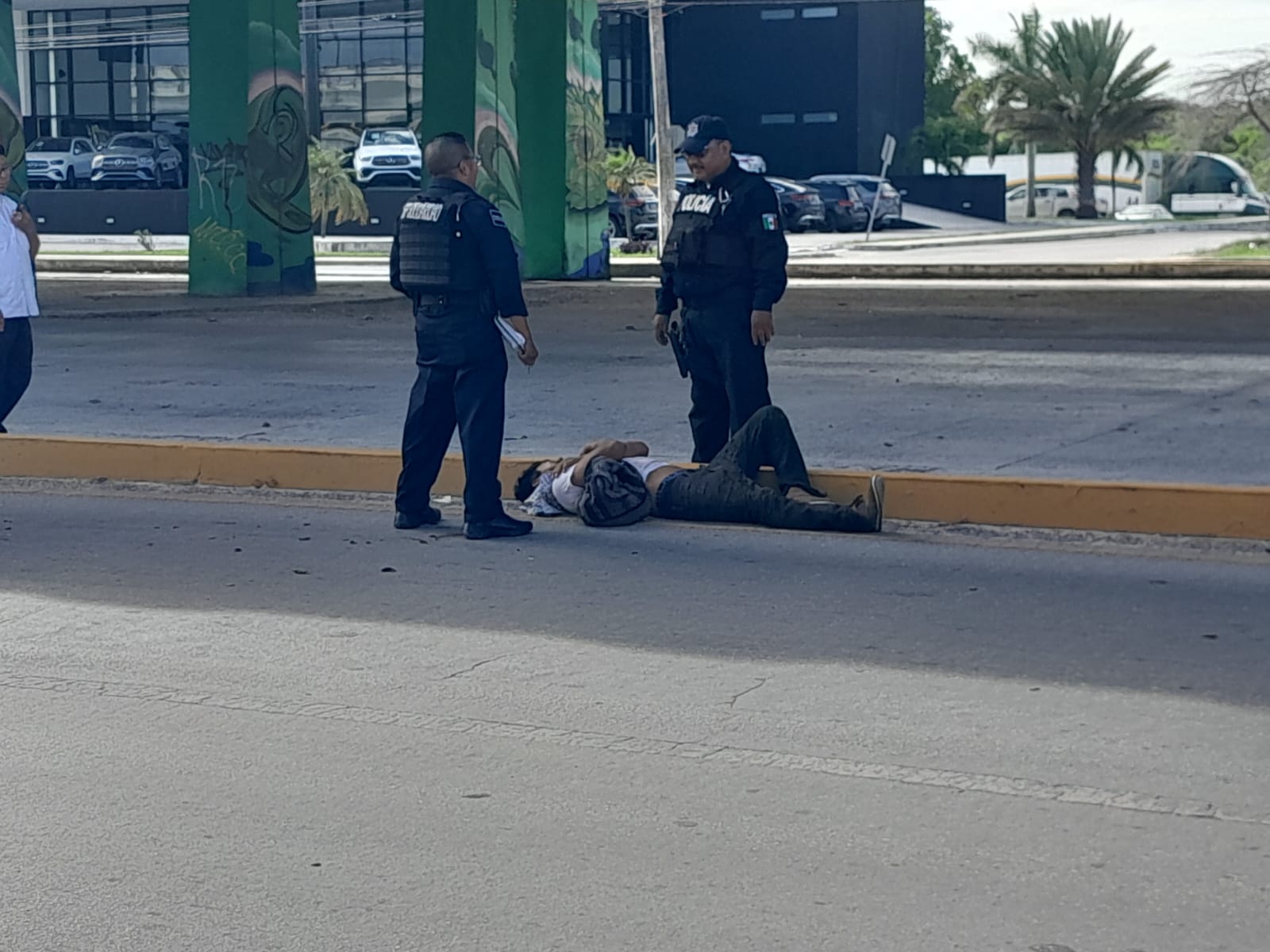 Taxista de Playa del Carmen 'atropella' a un hombre en estado de ebriedad