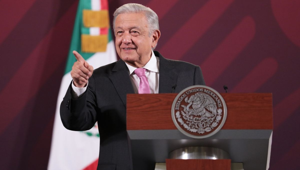 Andrés Manuel López Obrador encabeza este jueves 19 de octubre, la conferencia mañanera desde Palacio Nacional