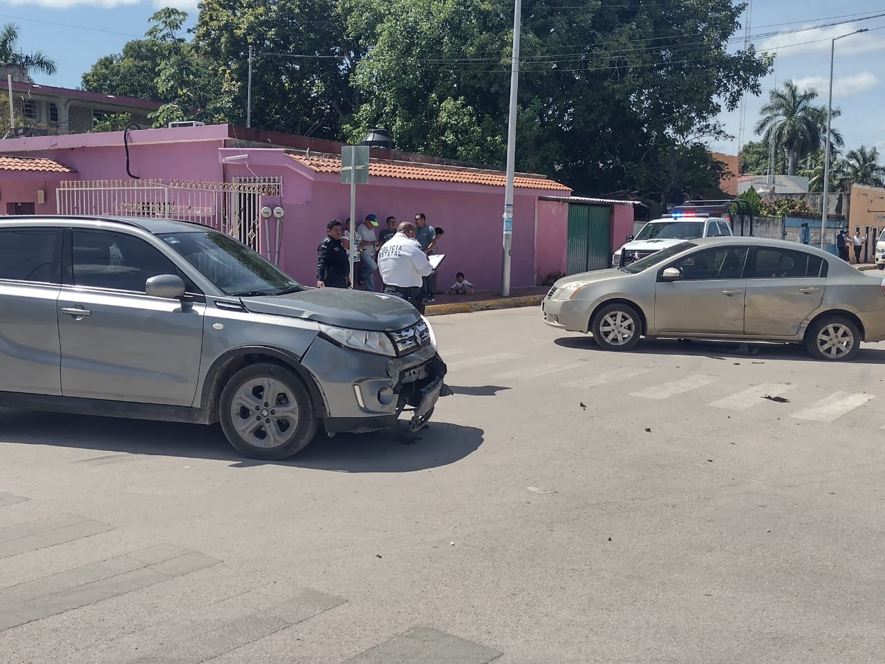 Conductor se 'vuela' el alto y provoca accidente en Felipe Carrillo Puerto