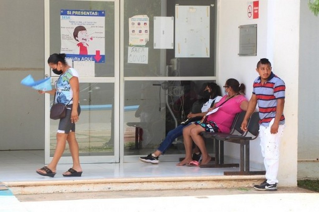 Hospitales en Felipe Carrillo Puerto, saturados por aumento de casos de dengue