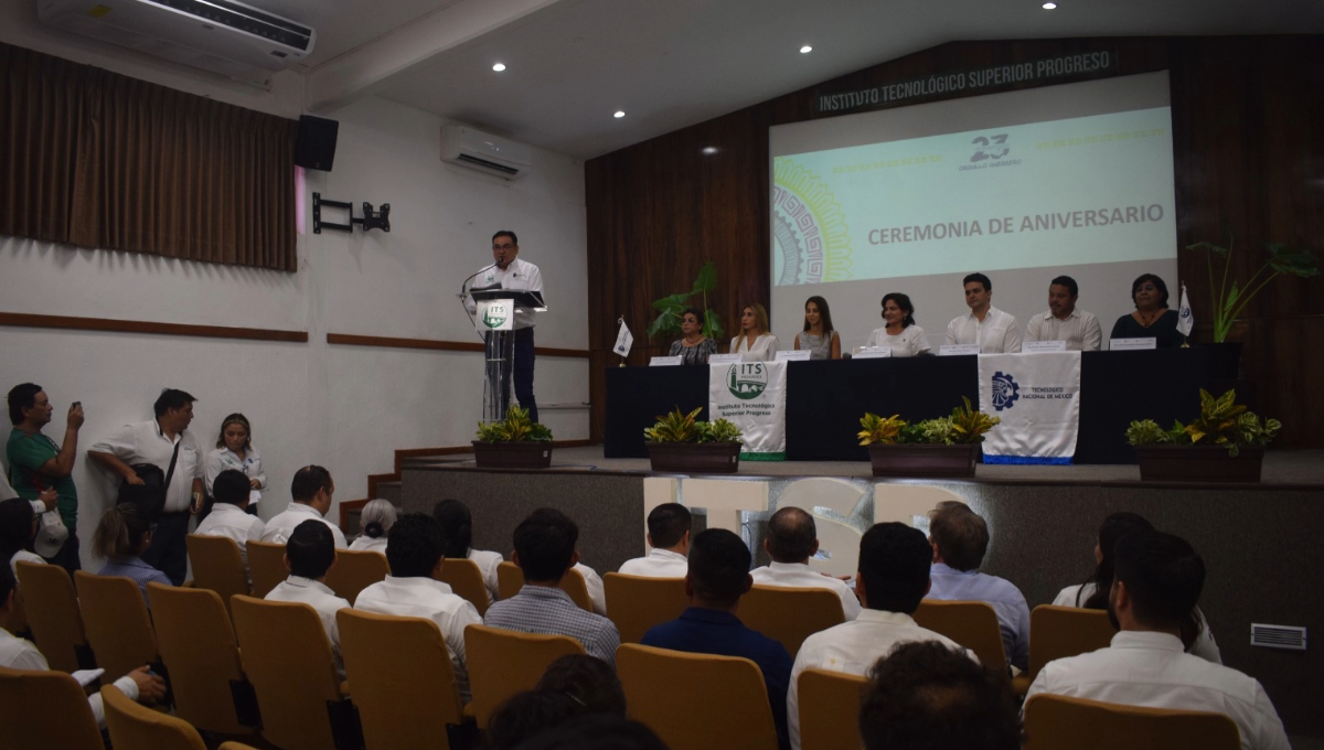 Tecnológico de Progreso celebra su aniversario número 23