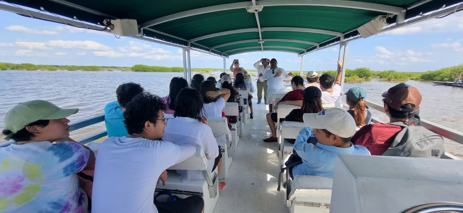 En Cozumel, alumnos de la UAG realizaron su primera práctica de campo en Punta Sur