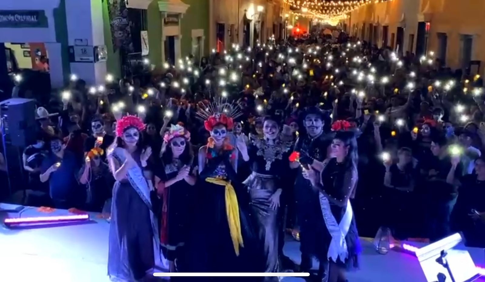 Más de dos mil campechanos participarán en el 'Paseo de las Luces' por Hanal Pixán