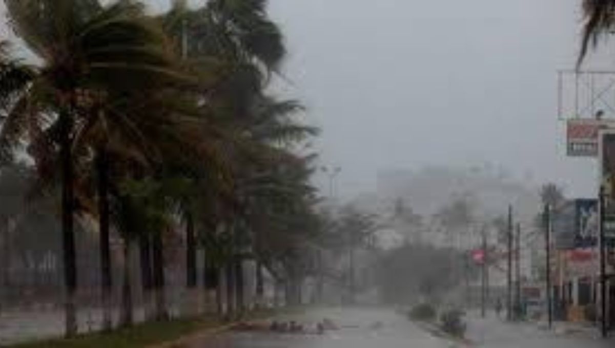 La Coordinación Nacional de Protección Civil emitió una serie de recomendaciones ante el impacto del Huracán Otis en Guerrero
