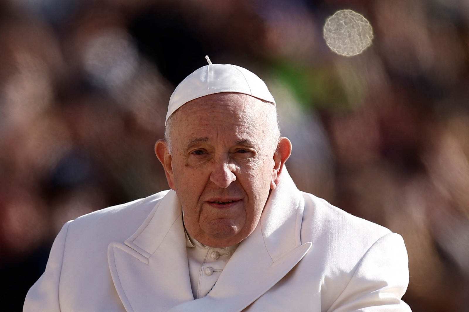 Papa Francisco exige al Vaticano retomar caso en contra de sacerdote acusado de abuso sexual