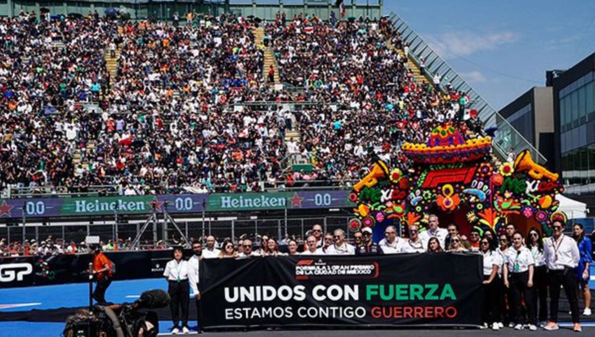 Asistentes al Gran Premio de México levantan el puño por los afectados por Otis en Guerrero: VIDEO