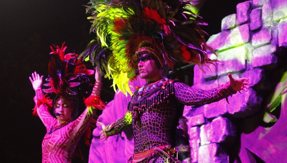 Festival de las Ánimas 2023 circo Leyendas del Maya show de tradiciones
