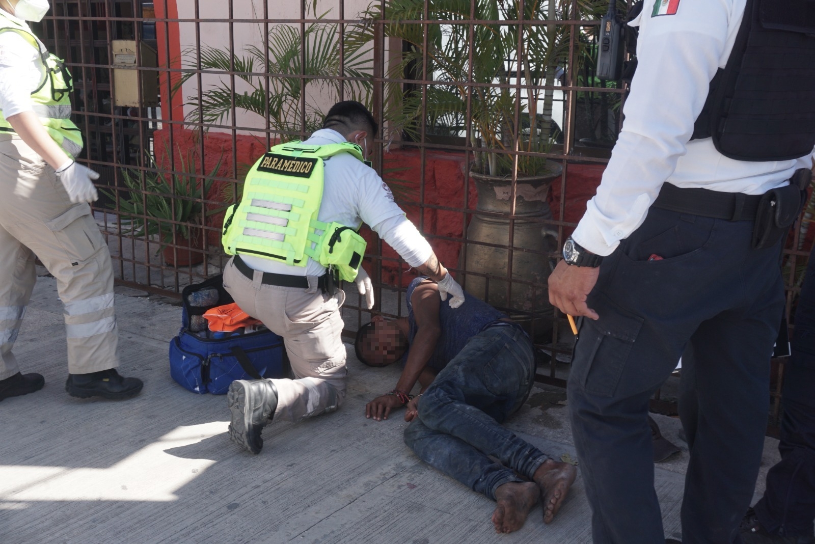 Hombre se desmaya en plena avenida Gobernadores de Campeche