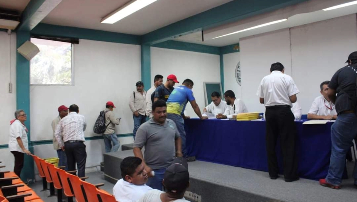 Ciudad del Carmen: Más de mil trabajadores de la Unacar votarán para definir contrato de trabajo