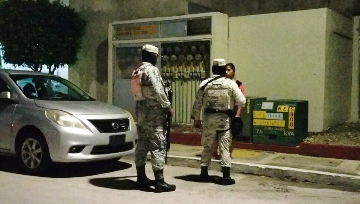 Detienen a un hombre durante un cateo por presunta posesión de drogas en Cozumel