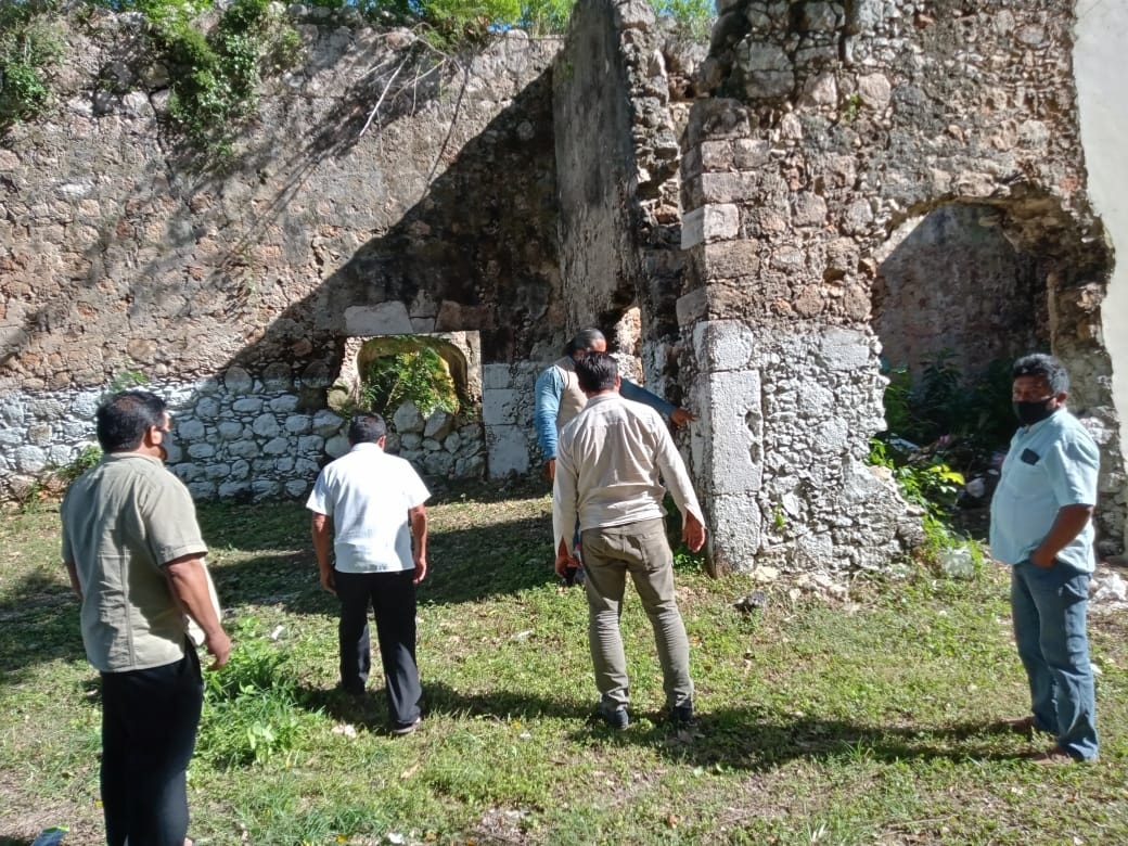 Inician obras de reconstrucción del antiguo altar a la Virgen de la Concepción en Kaua, Yucatán