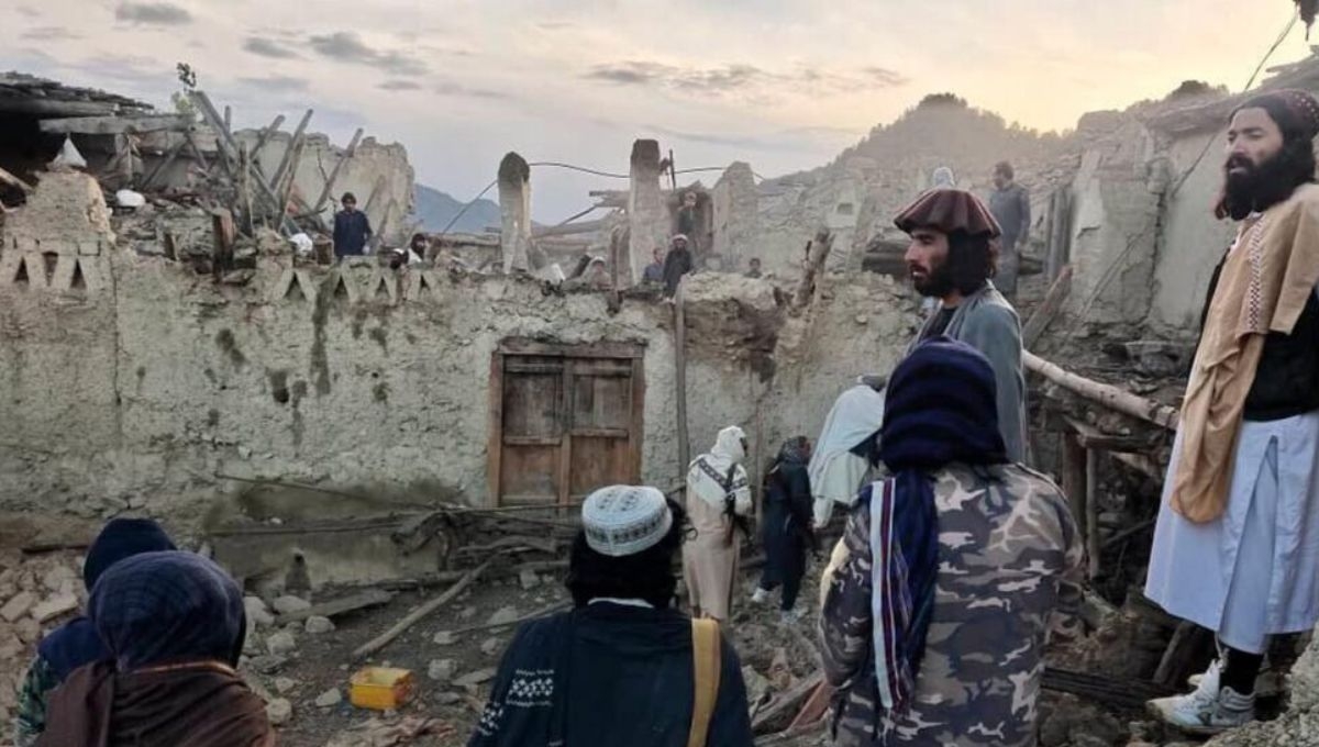 Sismo de magnitud 6.3 deja al menos 15 muertos en Afganistán