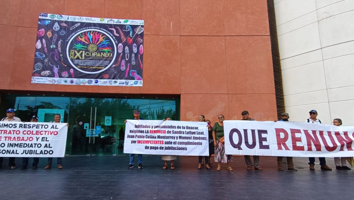 Sindicalizados de la Universidad de Ciudad del Carmen exigen renuncia de la Rectora: EN VIVO