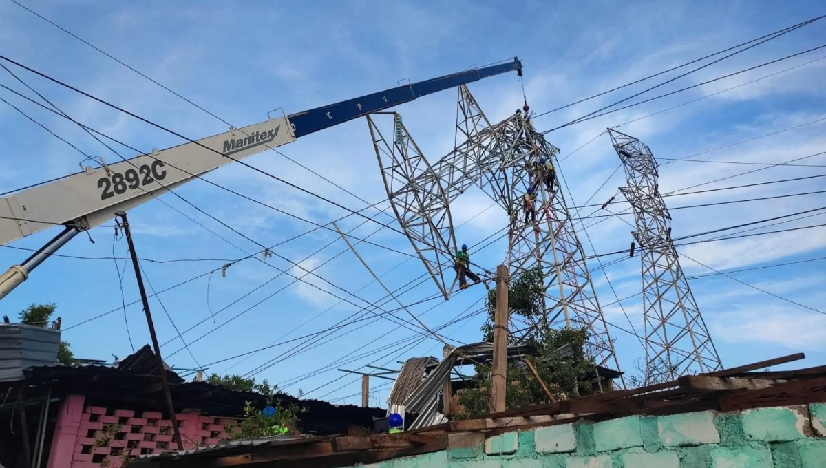 CFE restaura más del 80% del suministro eléctrico en Acapulco tras el paso del Huracán Otis