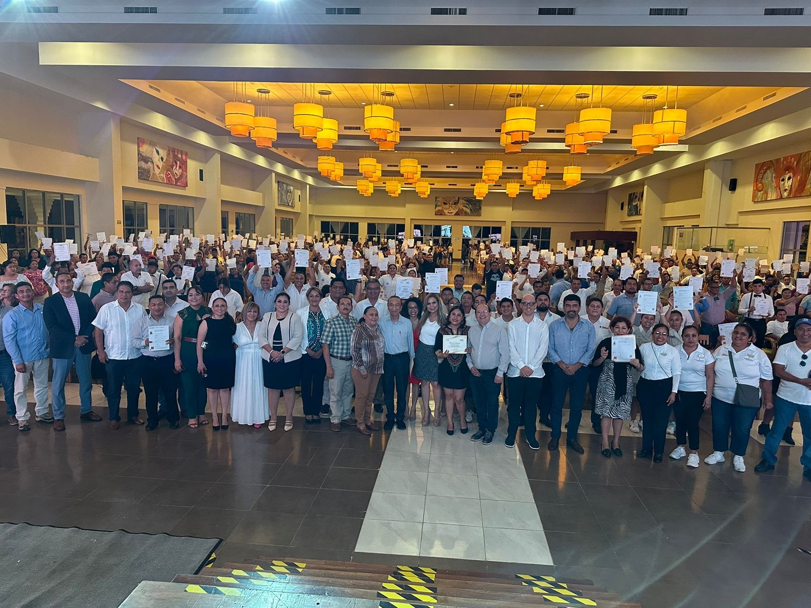 El anuncio se dio en el marco de la entrega de certificados por el buen desempeño a 888 trabajadores hoteleros de la Riviera Maya